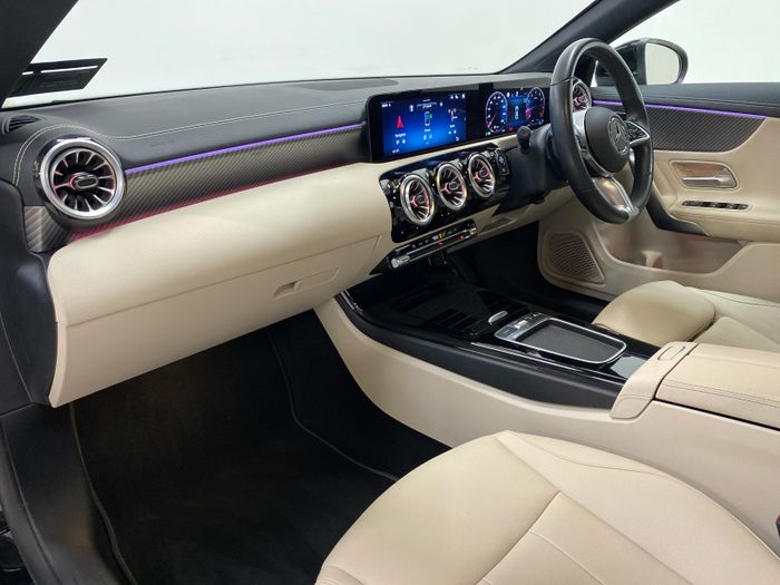 Mercedes-Benz CLA 2025