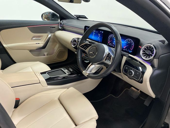 Mercedes-Benz CLA 2025
