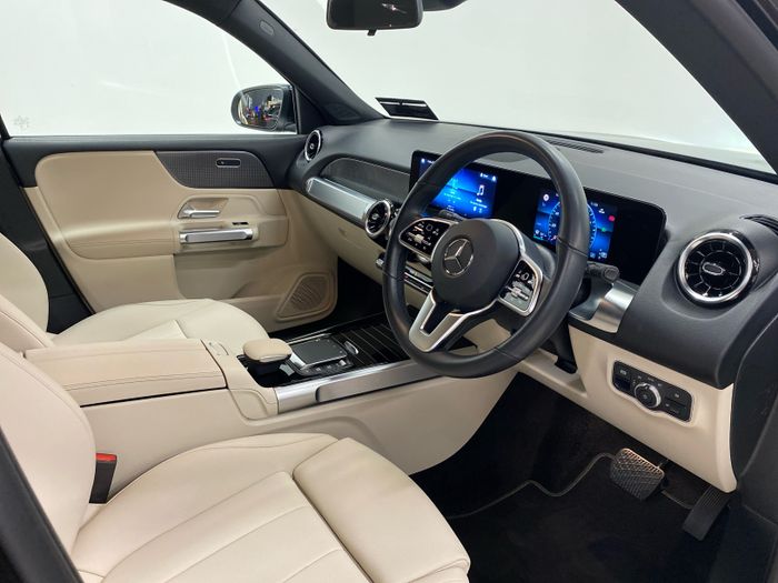 Mercedes-Benz GLB 2024