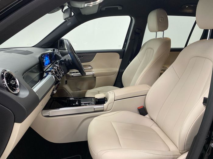 Mercedes-Benz GLB 2024