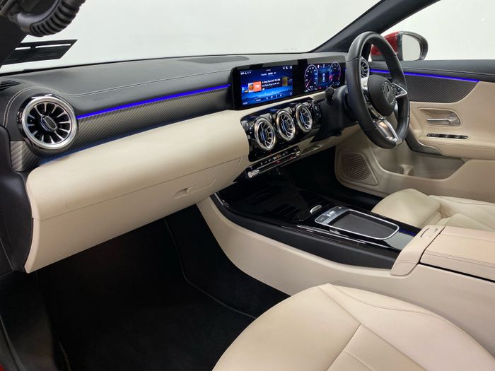Mercedes-Benz CLA 2025