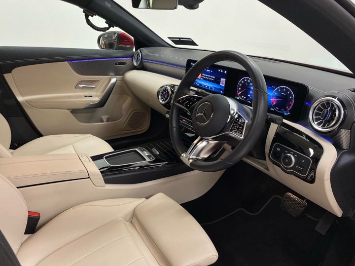 Mercedes-Benz CLA 2025
