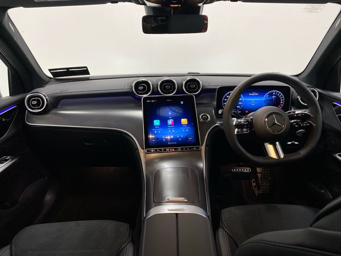 Mercedes-Benz GLC 2025