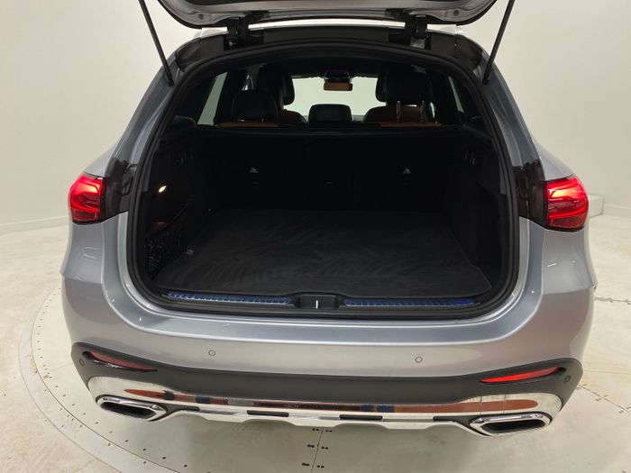 Mercedes-Benz GLC 2025