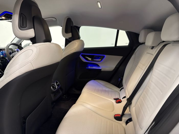 Mercedes-Benz GLC 2025