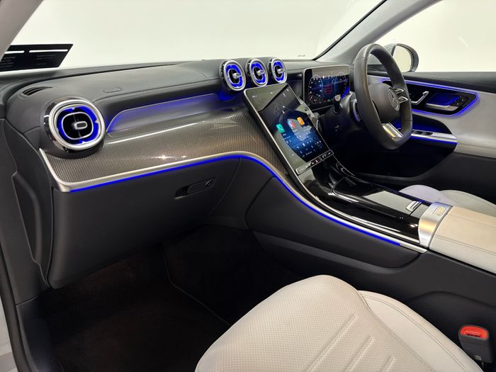 Mercedes-Benz GLC 2025