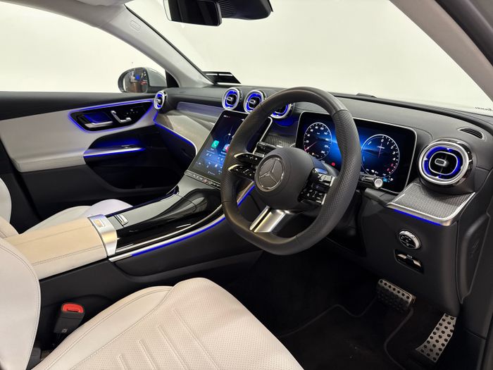 Mercedes-Benz GLC 2025