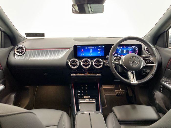 Mercedes-Benz GLA 2025
