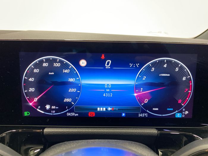 Mercedes-Benz GLA 2025