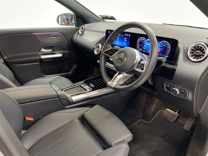 Mercedes-Benz GLA 2025