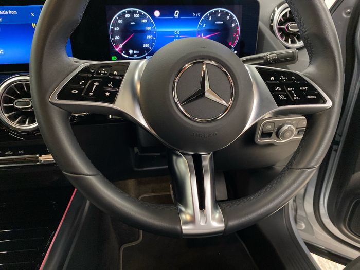 Mercedes-Benz GLA 2025