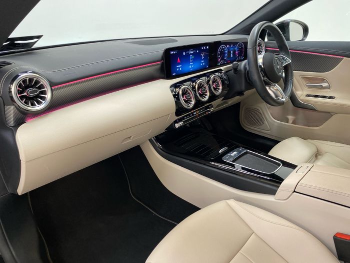 Mercedes-Benz CLA 2024