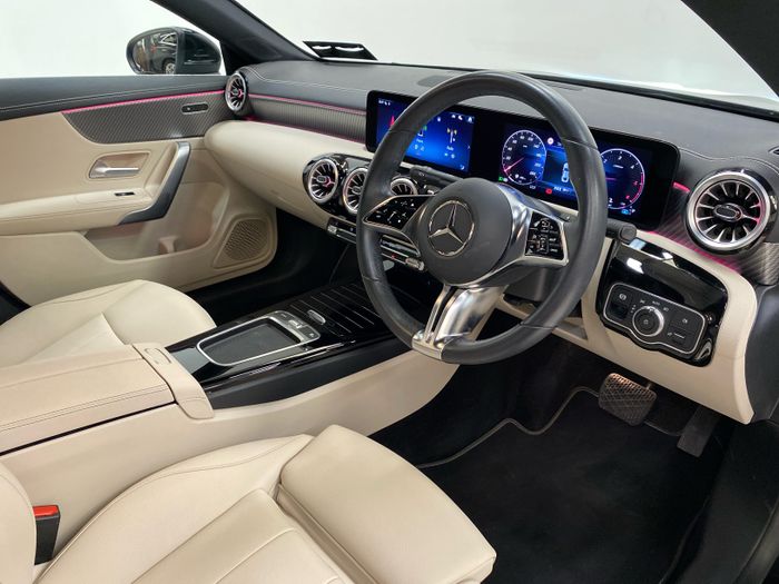 Mercedes-Benz CLA 2024