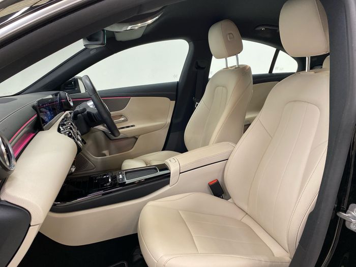 Mercedes-Benz CLA 2024