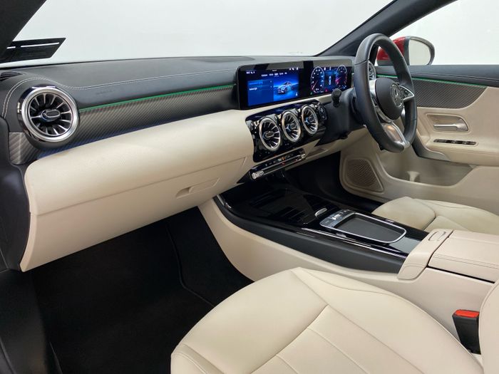 Mercedes-Benz CLA 2025