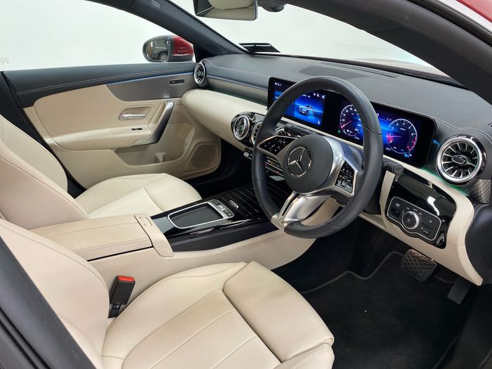 Mercedes-Benz CLA 2025