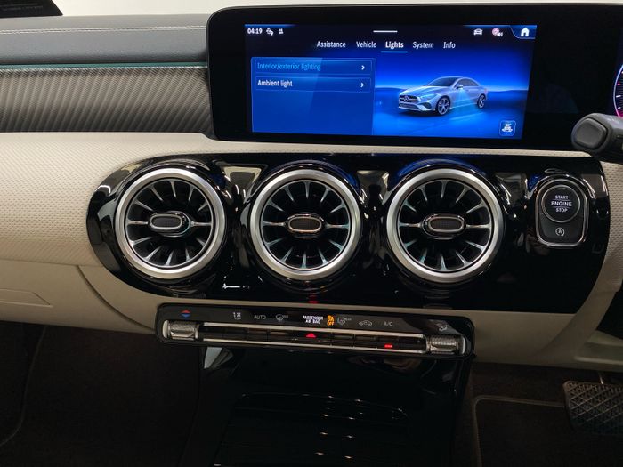 Mercedes-Benz CLA 2025