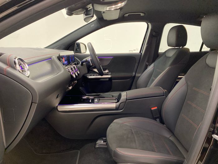 Mercedes-Benz EQA 2025