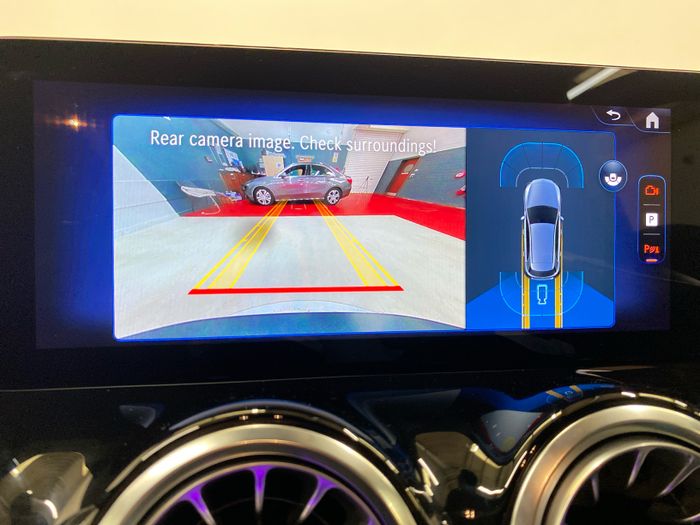 Mercedes-Benz EQA 2025