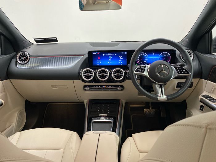 Mercedes-Benz GLA 2025