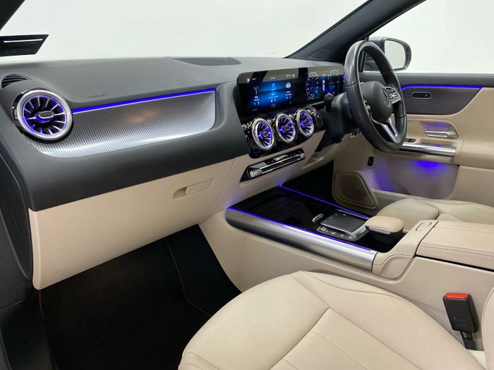 Mercedes-Benz EQA 2022
