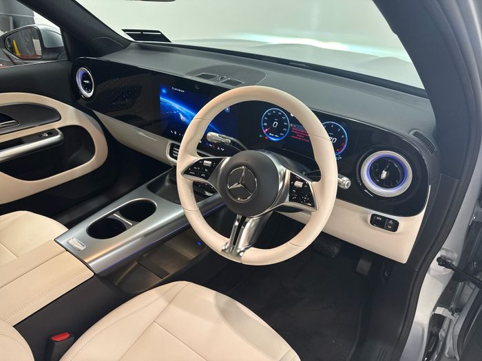 Mercedes-Benz GLB 2026