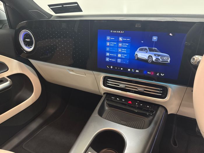 Mercedes-Benz GLB 2026