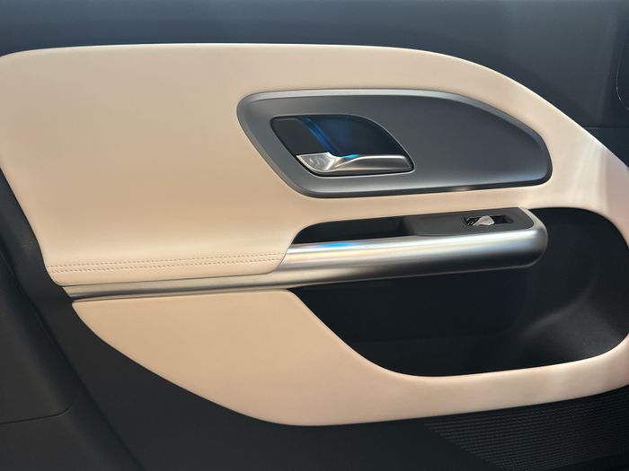 Mercedes-Benz GLB 2026
