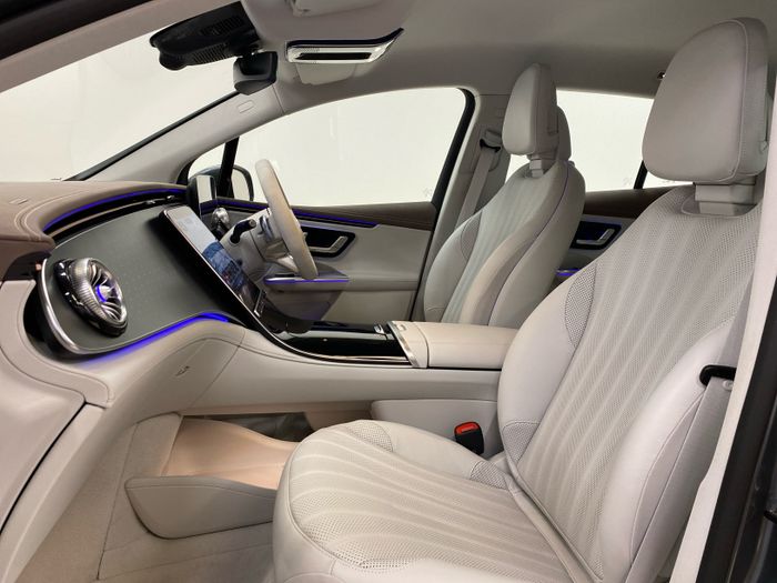 Mercedes-Benz EQE 2025