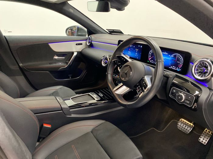 Mercedes-Benz CLA 2025