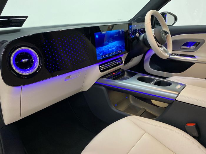 Mercedes-Benz GLB 2026