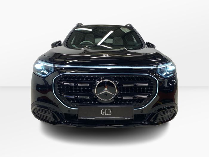 Mercedes-Benz GLB 2026
