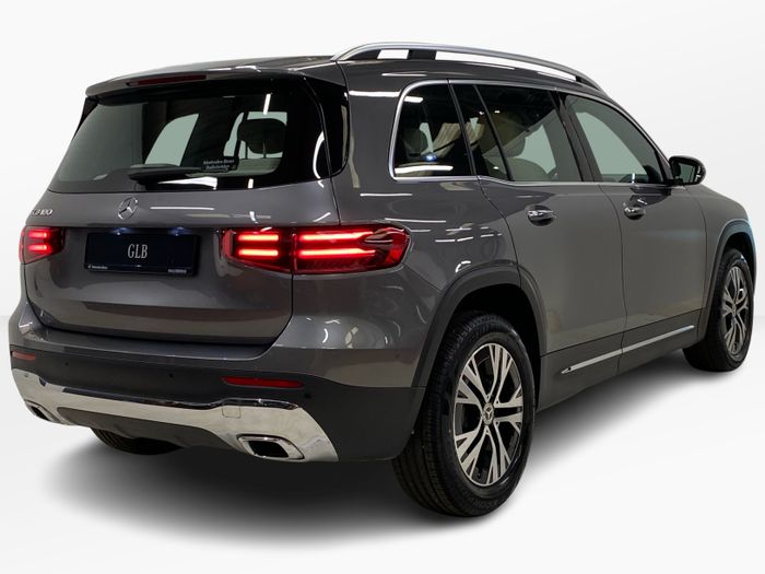 Mercedes-Benz GLB 2026