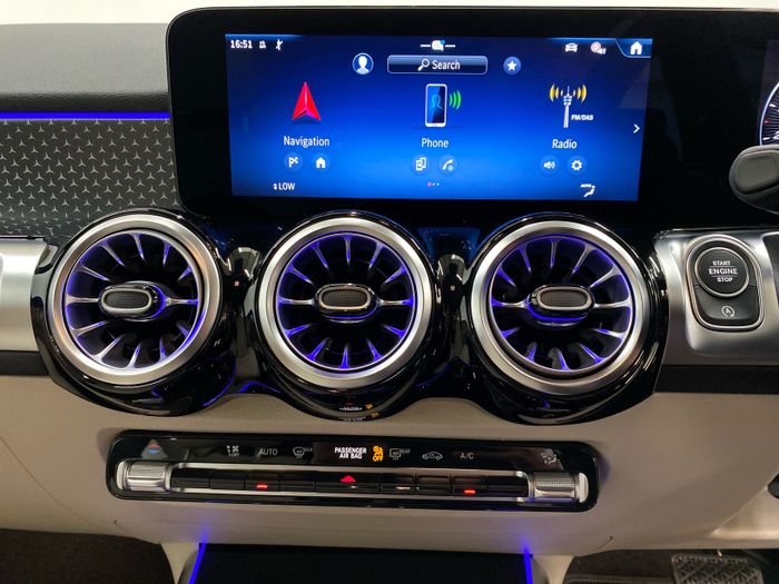 Mercedes-Benz GLB 2026