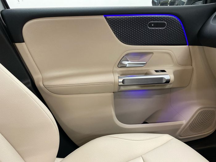 Mercedes-Benz GLB 2026