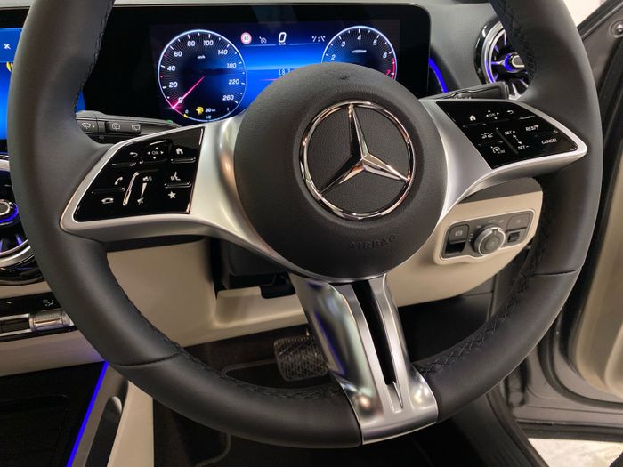 Mercedes-Benz GLB 2026