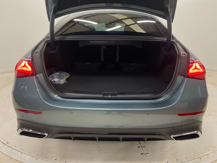 Mercedes-Benz E-Class 2026