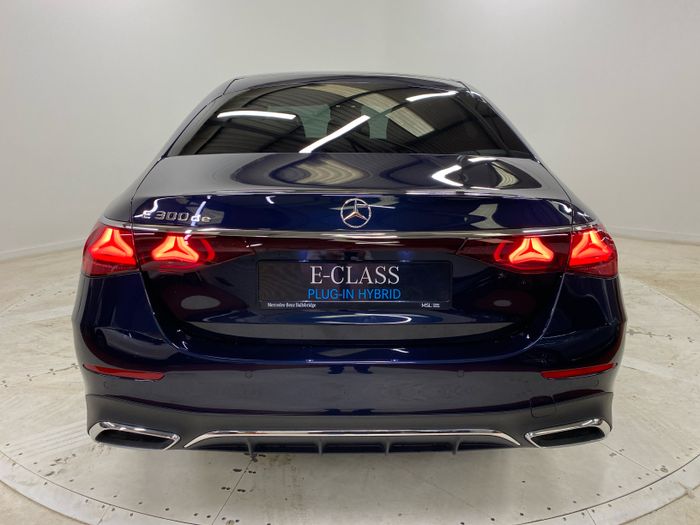 Mercedes-Benz E-Class 2026