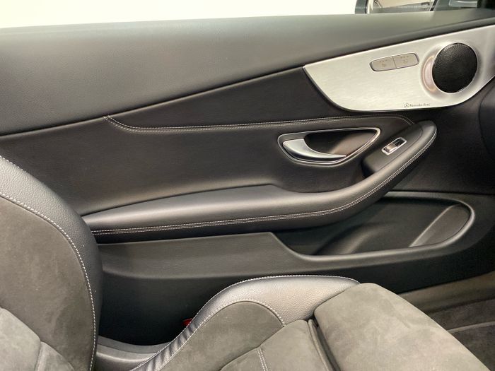 Mercedes-Benz C-Class 2021