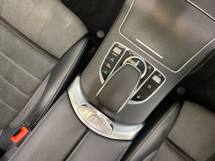 Mercedes-Benz C-Class 2021