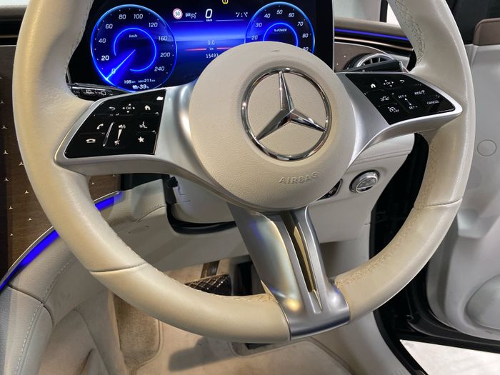 Mercedes-Benz EQE SUV 2024