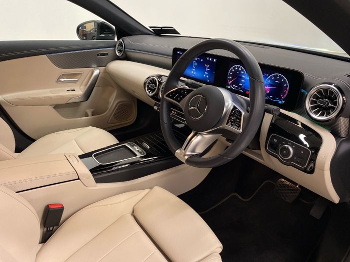 Mercedes-Benz CLA 2025