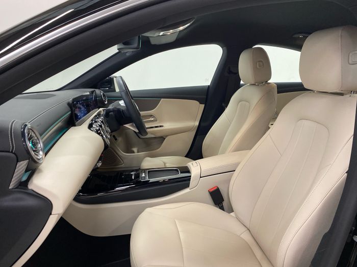 Mercedes-Benz CLA 2025