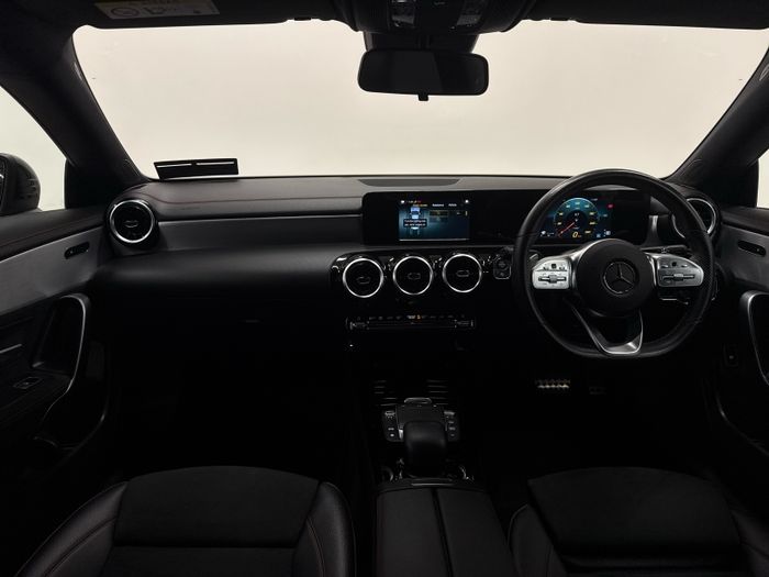 Mercedes-Benz CLA 2021