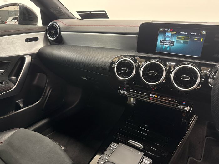 Mercedes-Benz CLA 2021