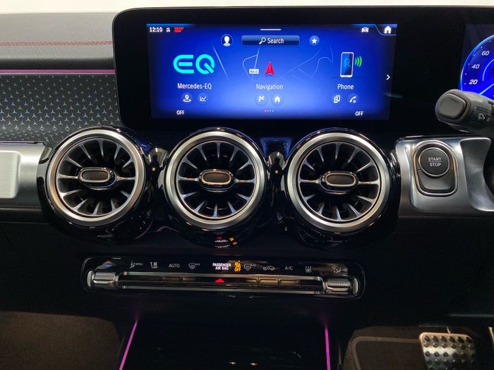 Mercedes-Benz EQB 2025