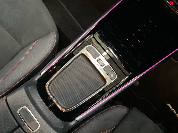 Mercedes-Benz EQB 2025