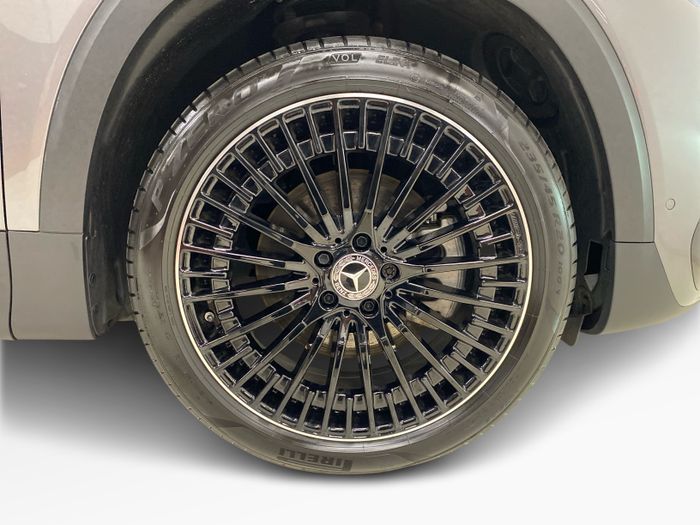 Mercedes-Benz EQB 2025