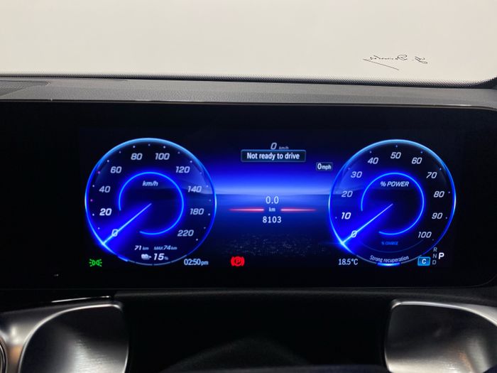 Mercedes-Benz EQB 2025