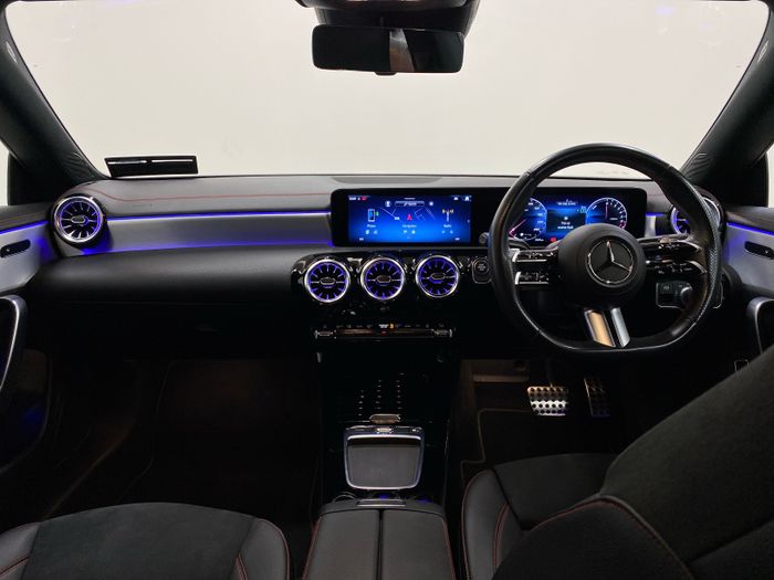 Mercedes-Benz CLA 2023